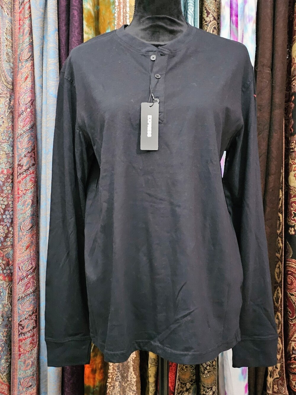 Express Medium Black Long-Sleeve Henley Shirt